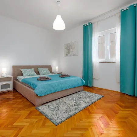 Appartement Beautiful In With House Sea View