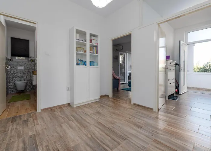 Апартаменты Beautiful In With House Sea View *