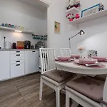 Beautiful In With House Sea View *