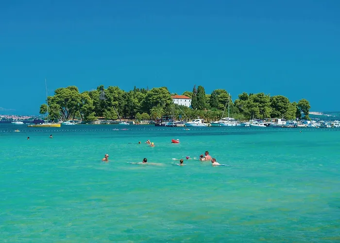 Beautiful In With House Sea View شقة بريكو